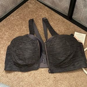 Victoria Secret sports bra 38DD